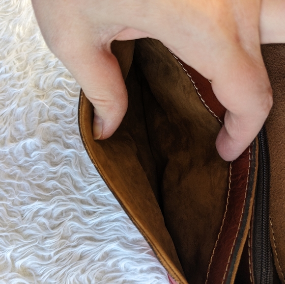 Patricia Nash Torri Red Leather Crossbody - Picture 3 of 12